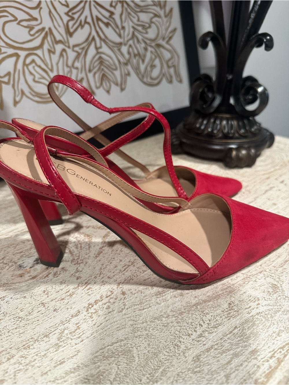 BCBGeneration Kathleen Red Leather Slingback Pointed Toe Heels Women’s 7